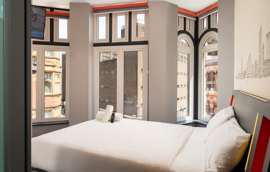 Get up to 15% off on Summer Hotel Stays  at easyHotel